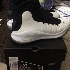 Curry 4 Size 55y 1st Colorway 